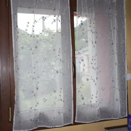 Maison De Charme Calme Entouree De Montagne بيت للعطل *