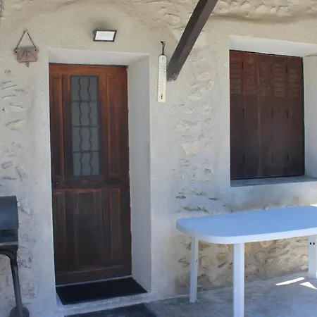 Maison De Charme Calme Entouree De Montagne